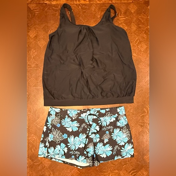 Aqua Eve Other - Black and Blue Floral Women's Swim Set